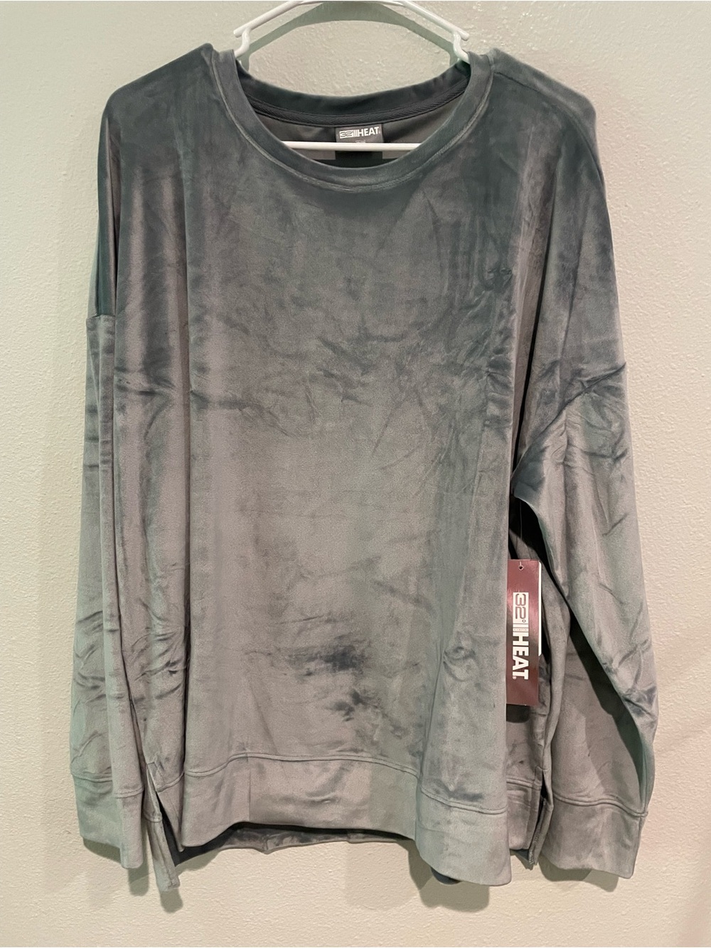 32 Degrees Plush Long Sleeve Pullover Sweatshirt in Slate Gray